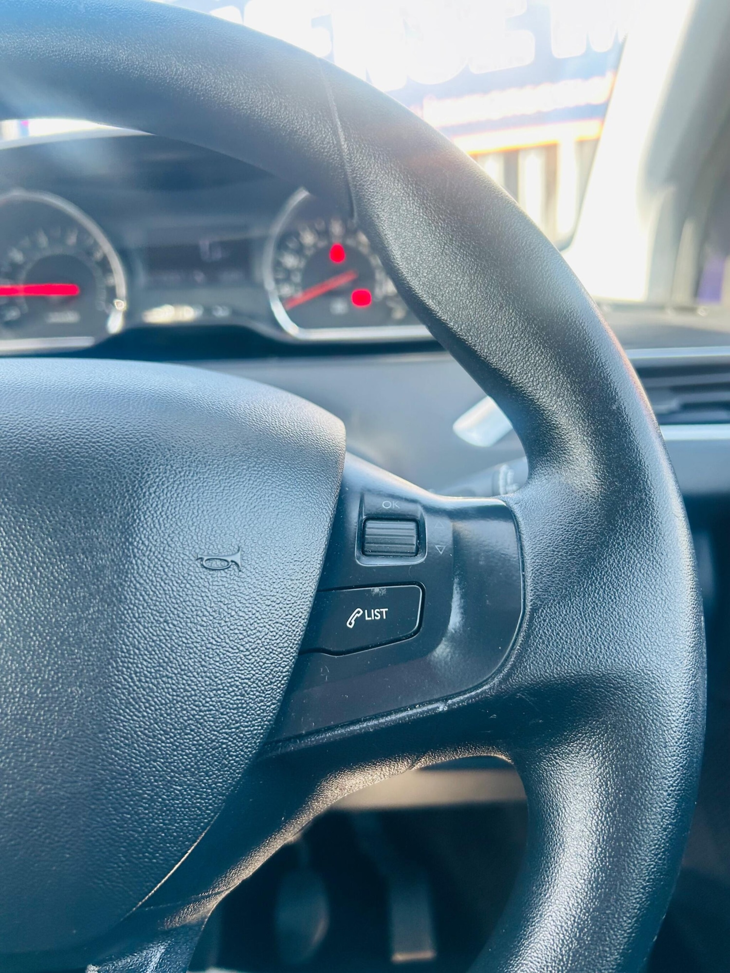 Used Peugeot 208 2012 for sale - 78204484: Photo 33