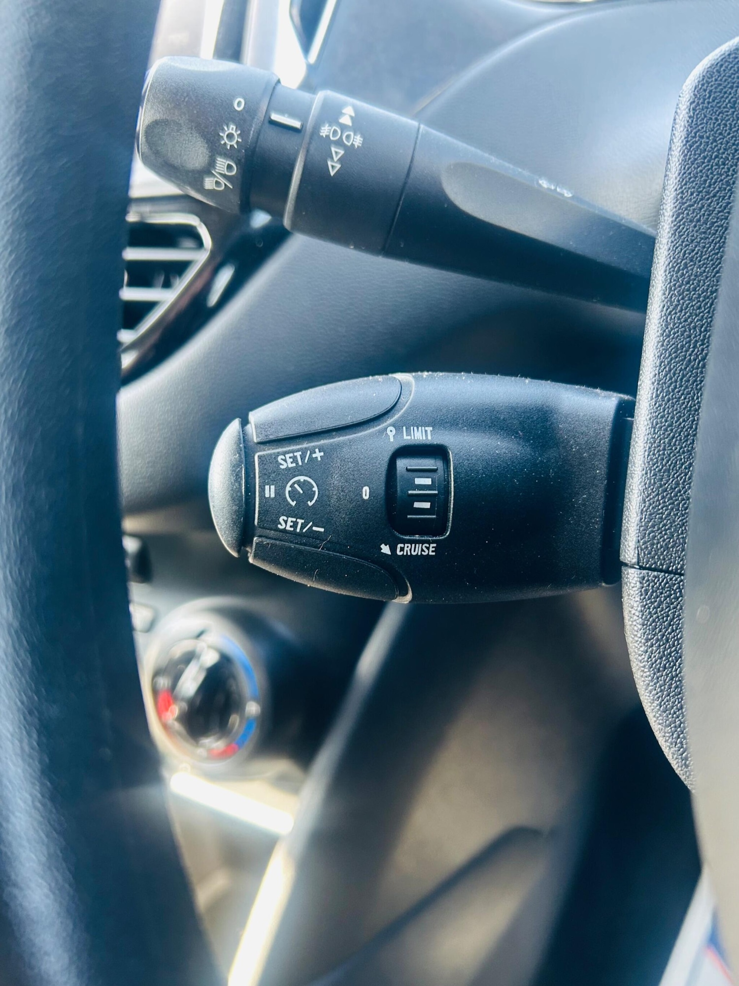 Used Peugeot 208 2012 for sale - 78204484: Photo 36