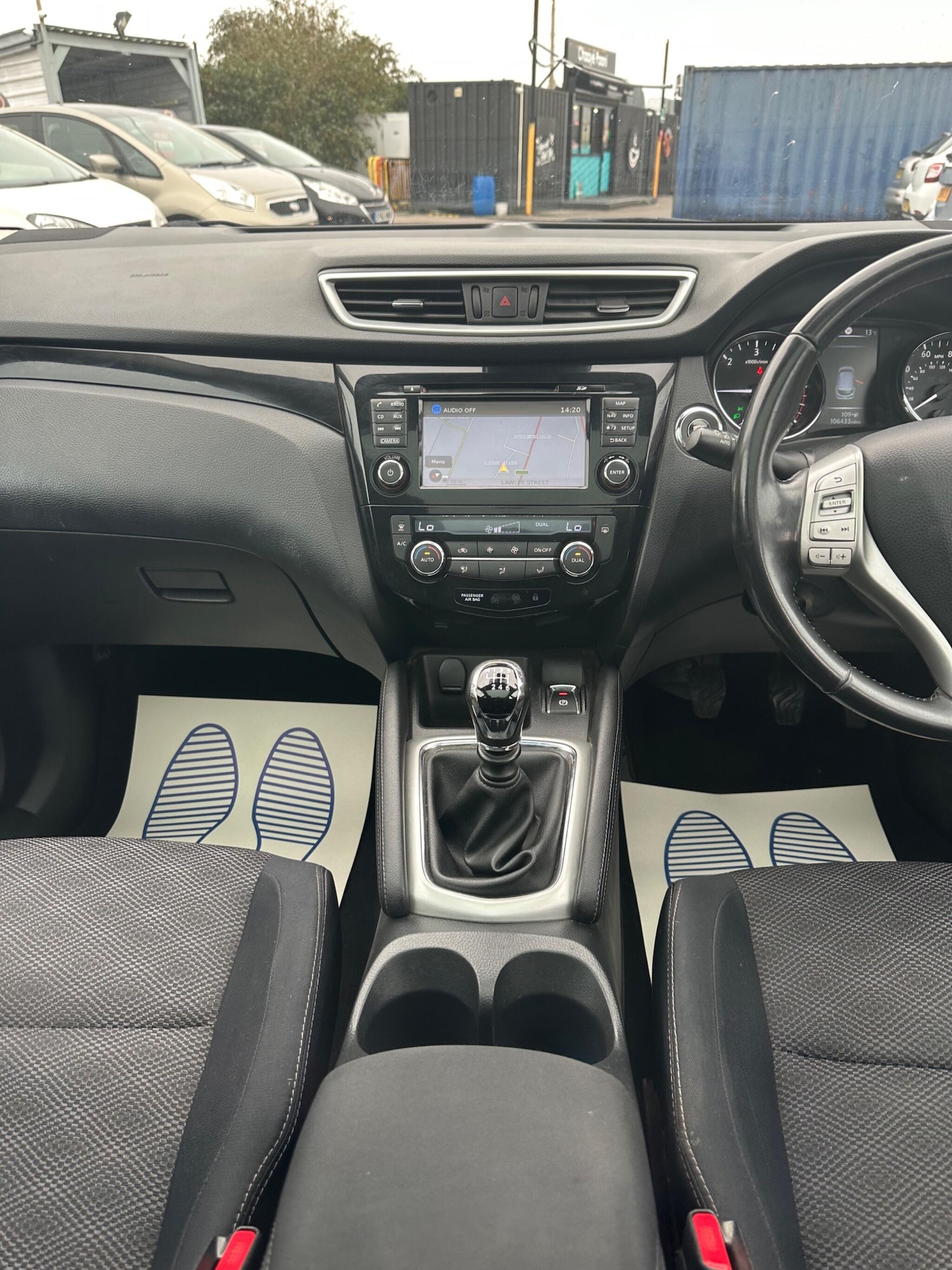 Used Nissan Qashqai 2015 for sale - 77144525: Photo 14