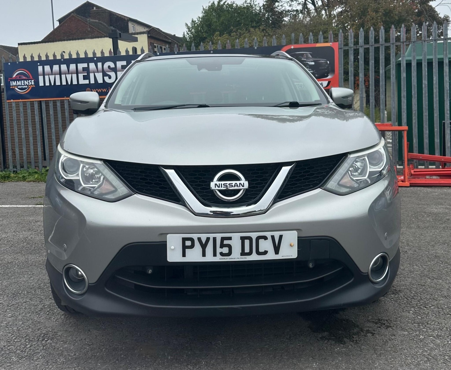 Used Nissan Qashqai 2015 for sale - 77144525: Photo 2