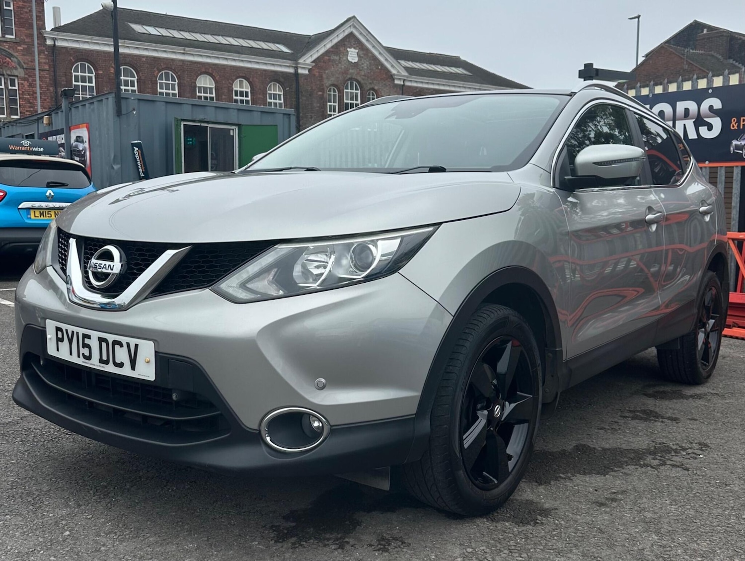 Used Nissan Qashqai 2015 for sale - 77144525: Photo 3