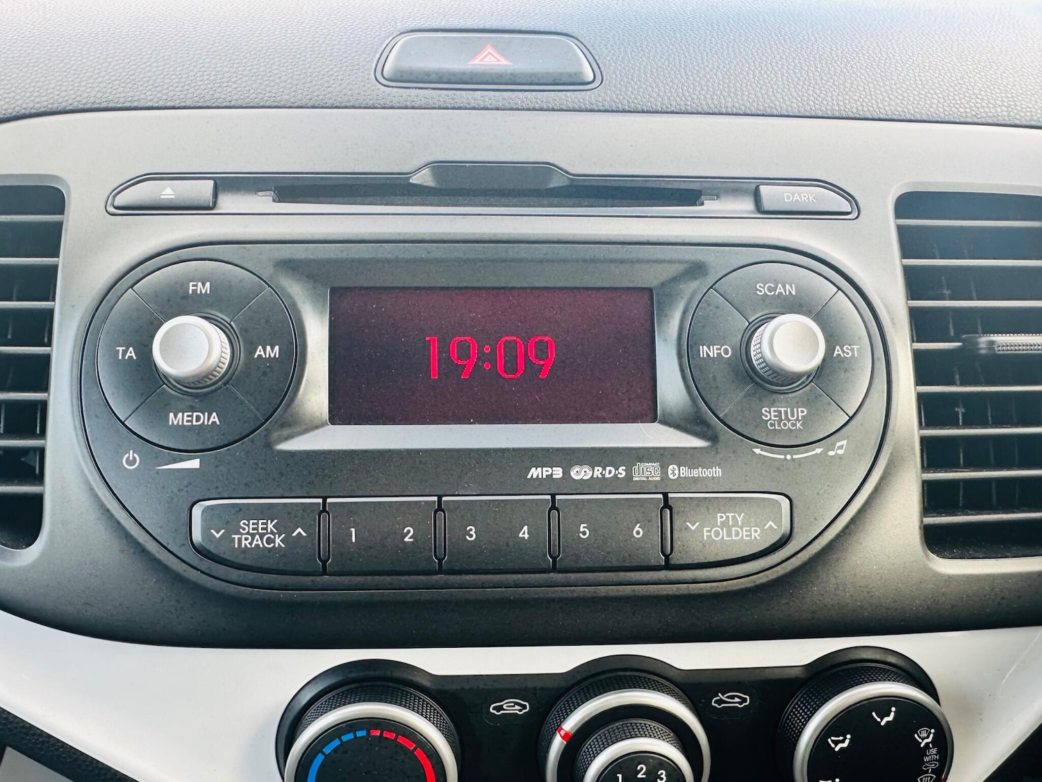 Used Kia Picanto 2012 for sale - 77237859: Photo 22