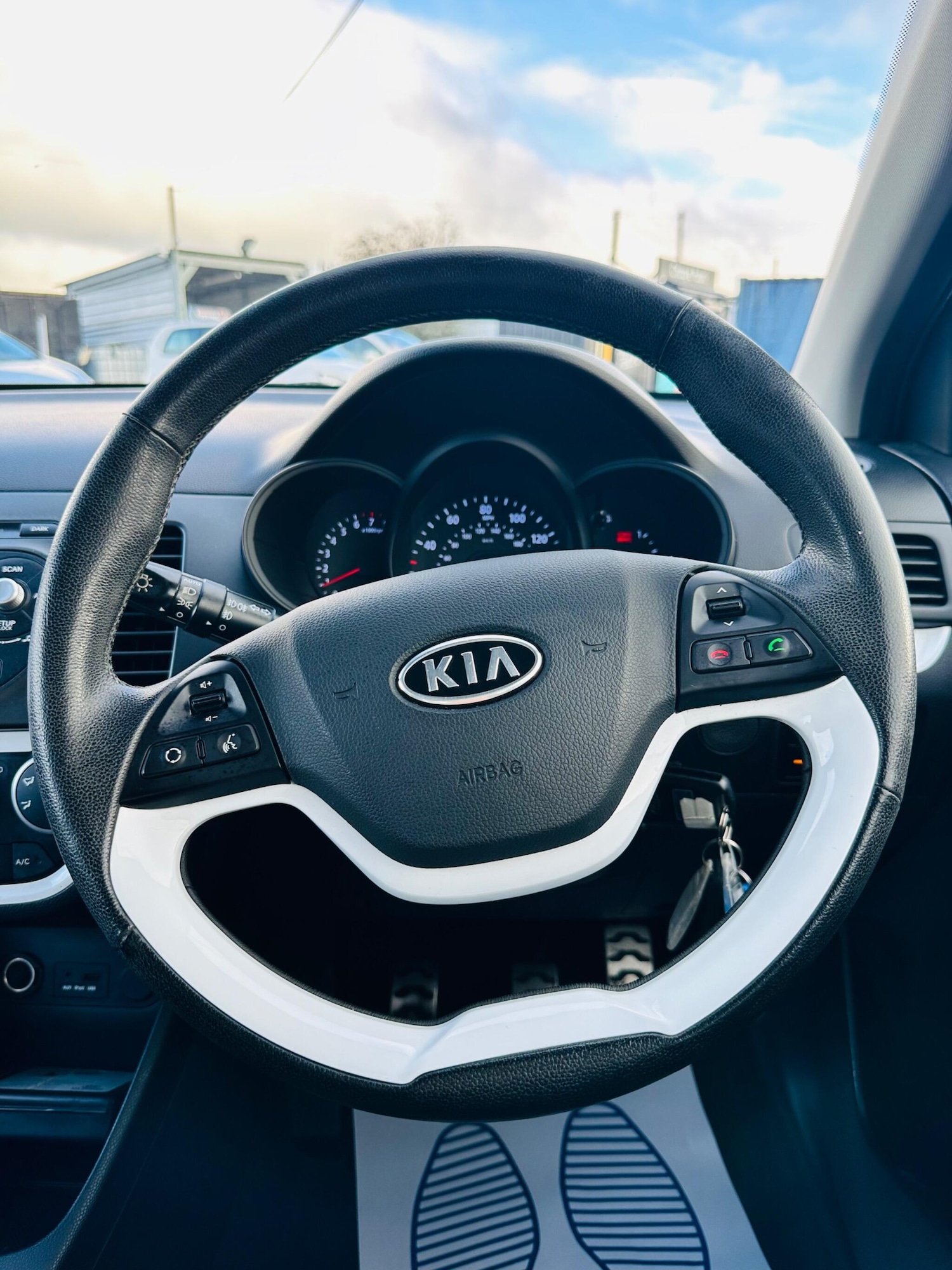 Used Kia Picanto 2012 for sale - 77237859: Photo 28