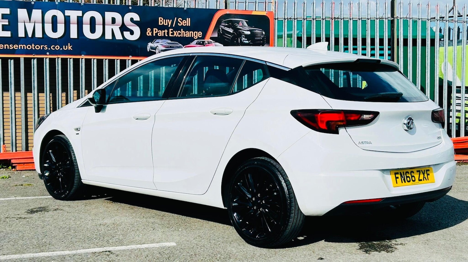 Used Vauxhall Astra for sale - 77892345: Photo 5