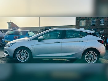 Used Vauxhall Astra 2018 for sale - 77144603: Photo