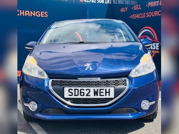 Used Peugeot 208 2012 for sale - 78955626: Photo