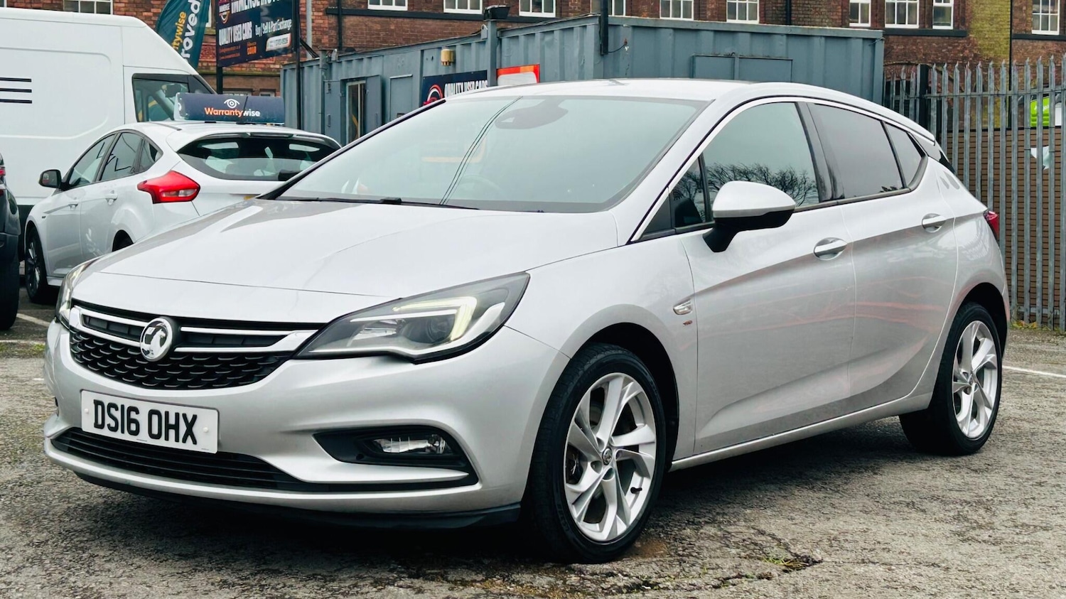 Used Vauxhall Astra 2016 for sale - 77330856: Photo 3