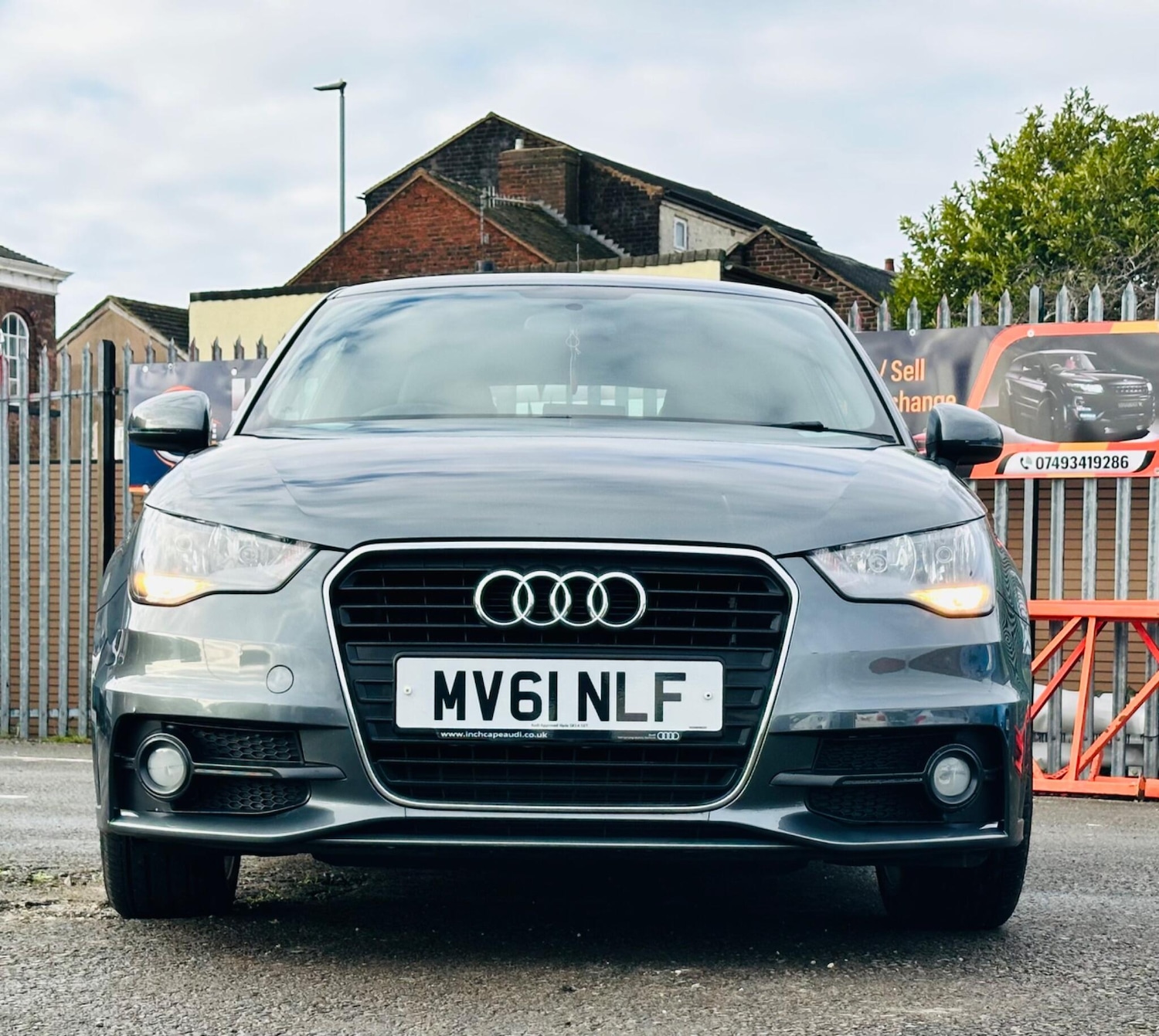 Used Audi A1 2011 for sale - 77359112: Photo 2