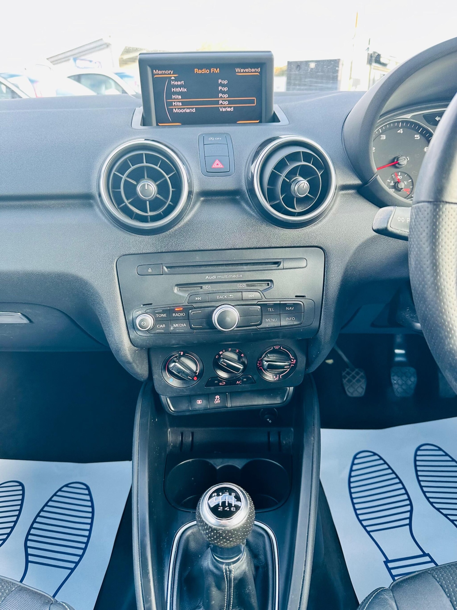 Used Audi A1 2011 for sale - 77359112: Photo 24