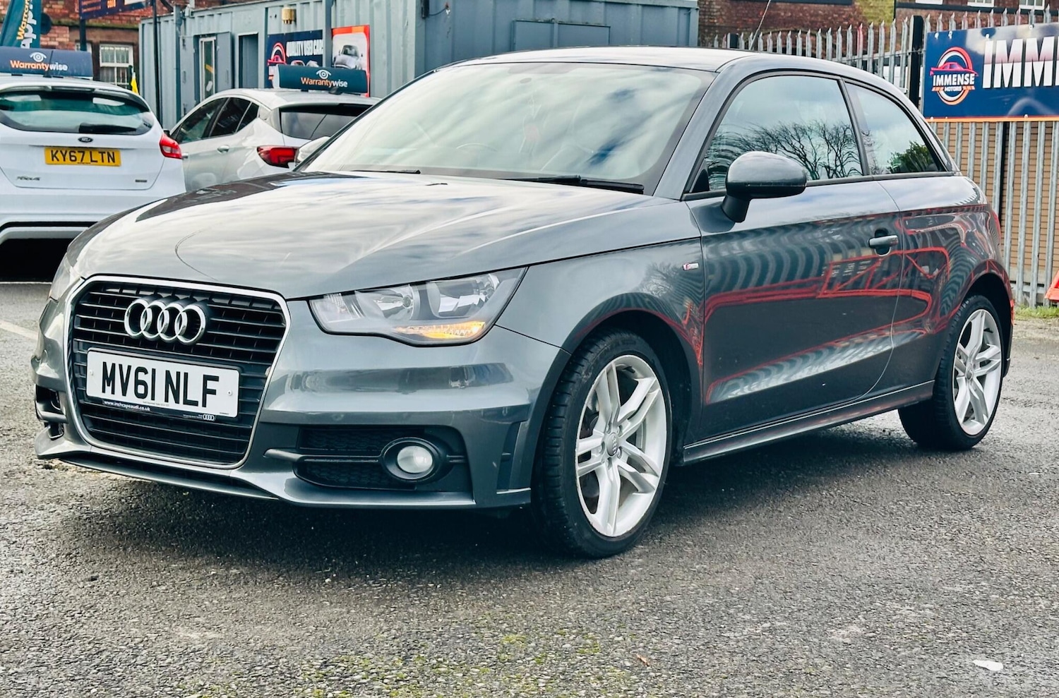 Used Audi A1 2011 for sale - 77359112: Photo 3