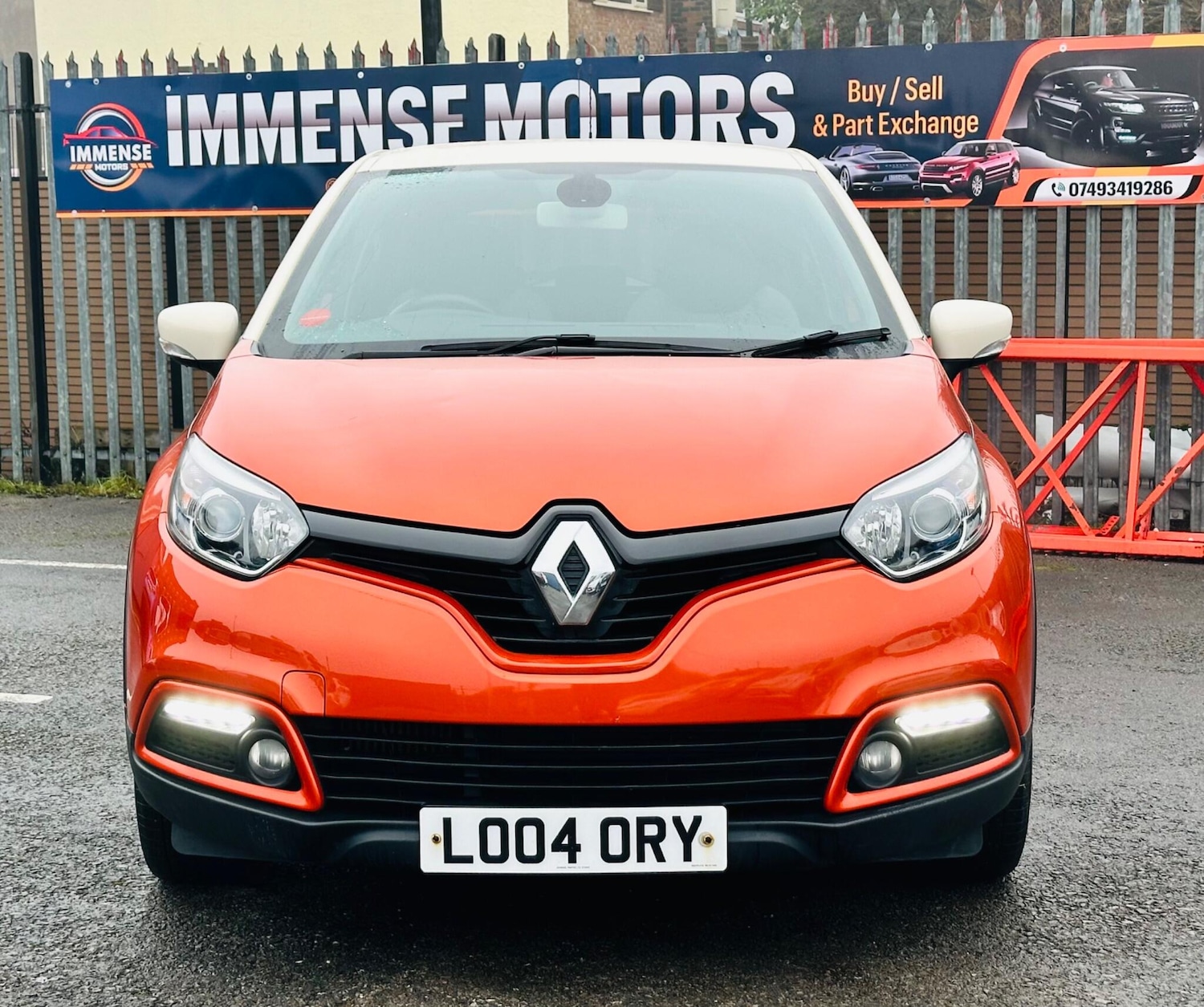 Used Renault Captur 2014 for sale - 77143960: Photo 2