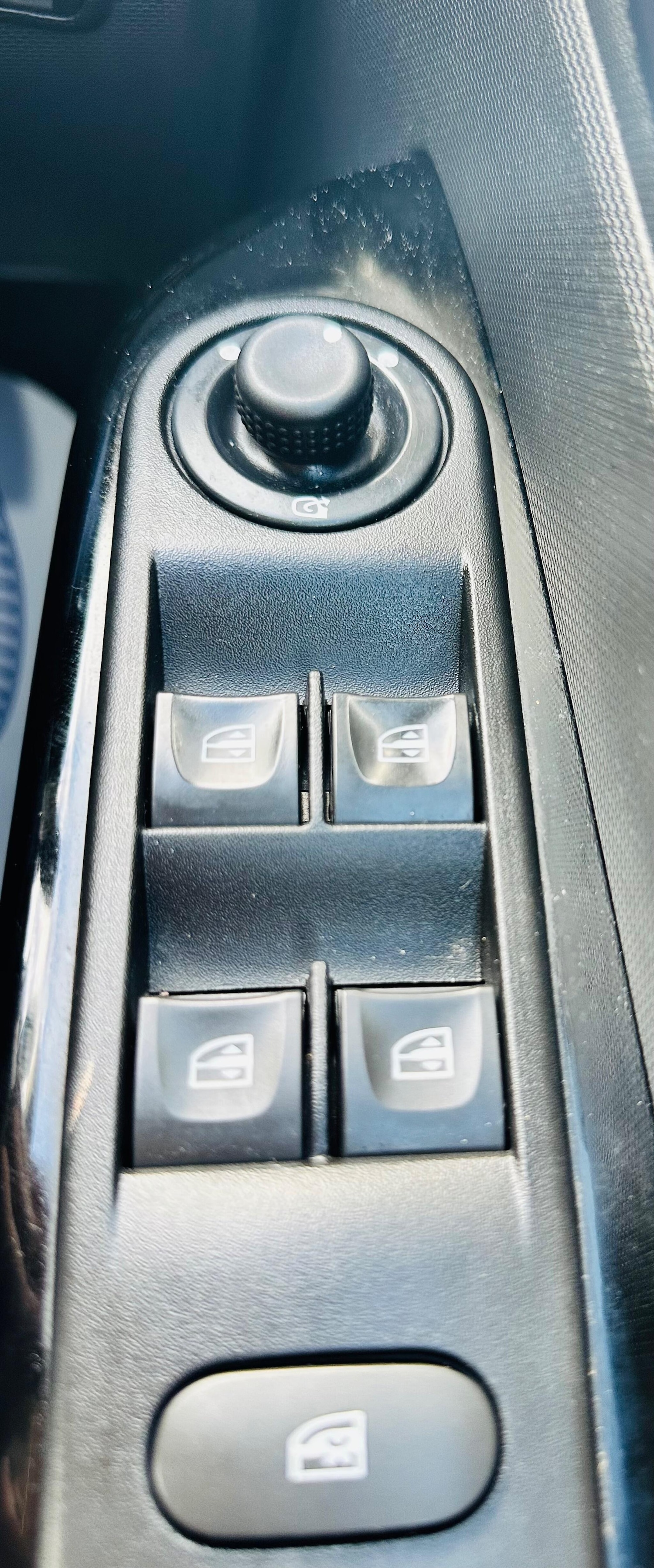 Used Renault Captur 2016 for sale - 78047882: Photo 35