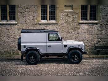 Used Land Rover Defender 90 2012 for sale - 79106992: Photo