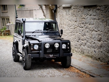 Used Land Rover Defender 2015 for sale - 79267951: Photo