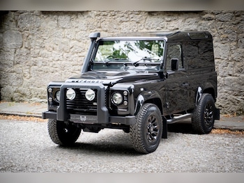Used Land Rover Defender 2015 for sale - 79267951: Photo