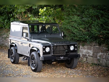 Used Land Rover Defender 2009 for sale - 79328657: Photo