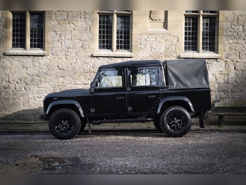 Used Land Rover Defender 110 2012 for sale - 79107338: Photo