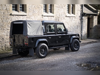 Used Land Rover Defender 110 2012 for sale - 79107338: Photo