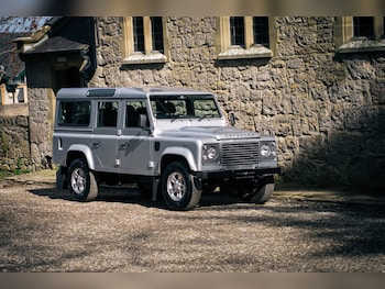 Used Land Rover Defender 110 2015 for sale - 79107089: Photo