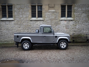 Used Land Rover Defender 110 2008 for sale - 79107125: Photo