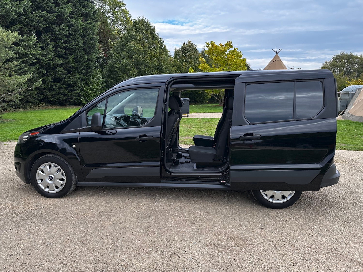 Used Ford Grand Tourneo Connect 2019 for sale - 76180851: Photo 13