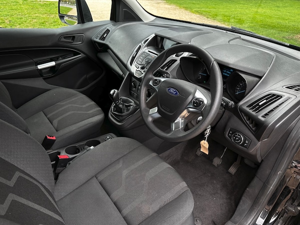 Used Ford Grand Tourneo Connect 2019 for sale - 76180851: Photo 18
