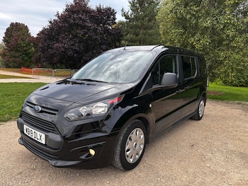 Used Ford Grand Tourneo Connect 2019 for sale - 76180851: Photo 3