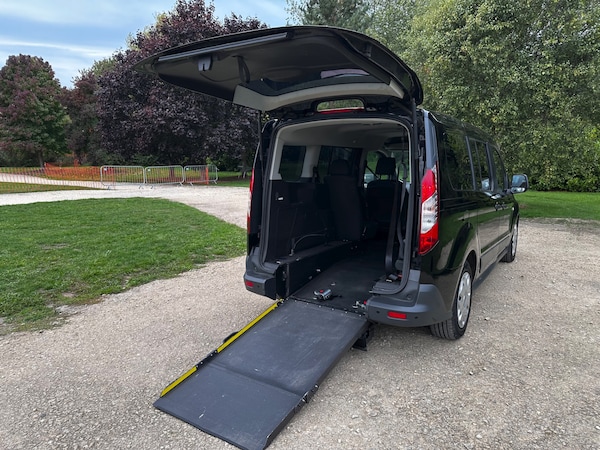 Used Ford Grand Tourneo Connect 2019 for sale - 76180851: Photo 9