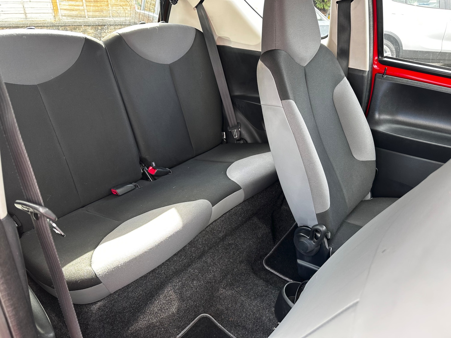 Used Peugeot 107 2014 for sale - 75700364: Photo 11