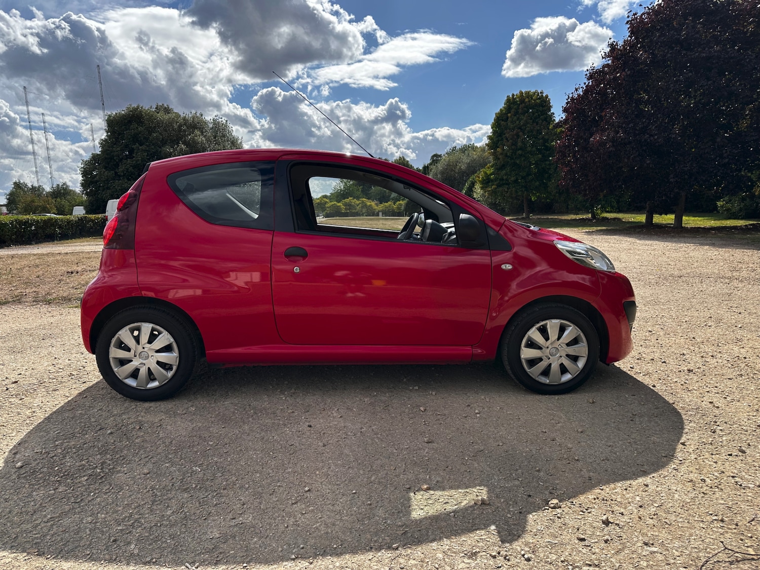 Used Peugeot 107 2014 for sale - 75700364: Photo 7