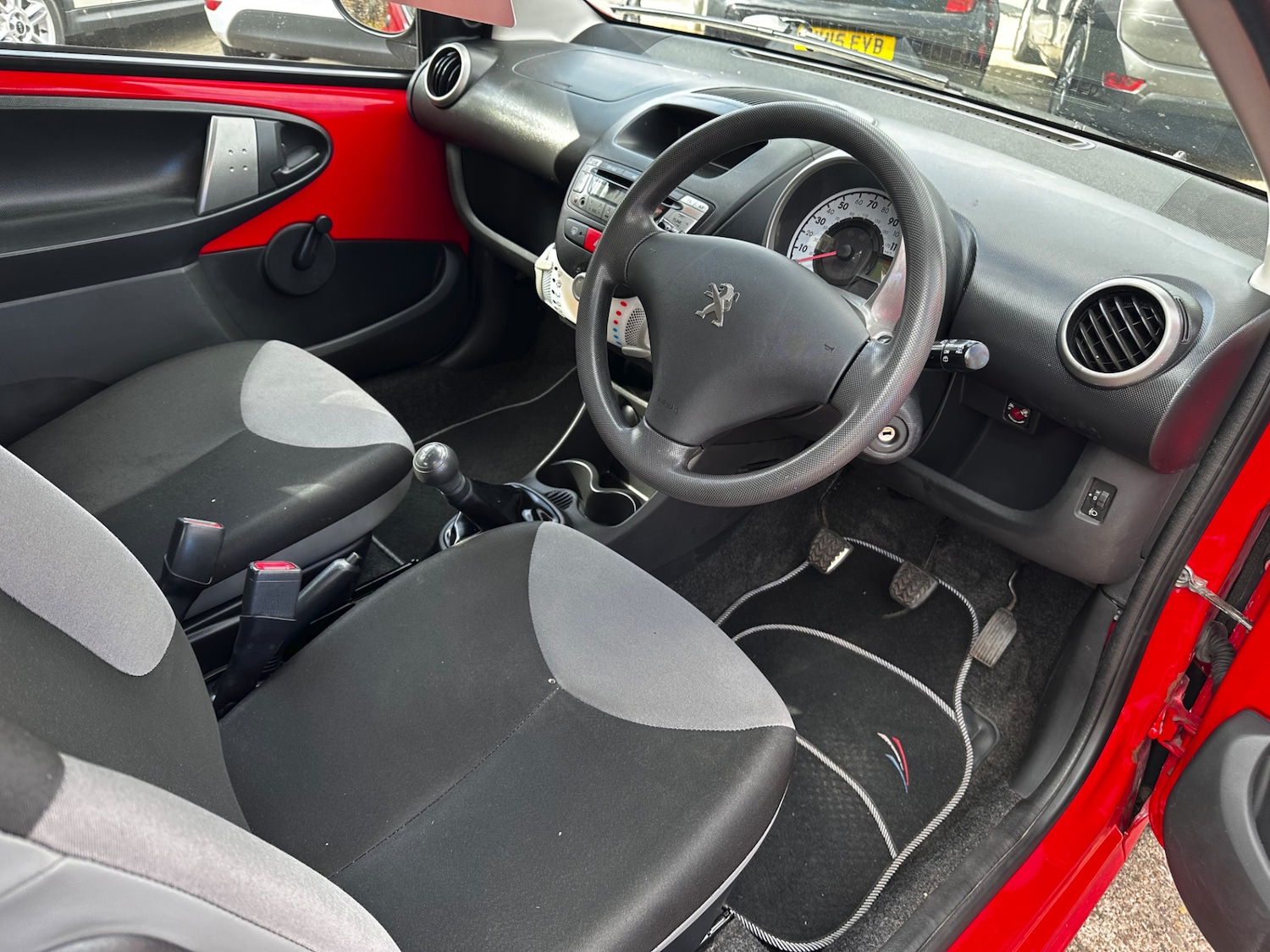 Used Peugeot 107 2014 for sale - 75700364: Photo 9