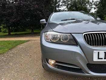 Used BMW 3 Series 2010 for sale - 78938938: Photo