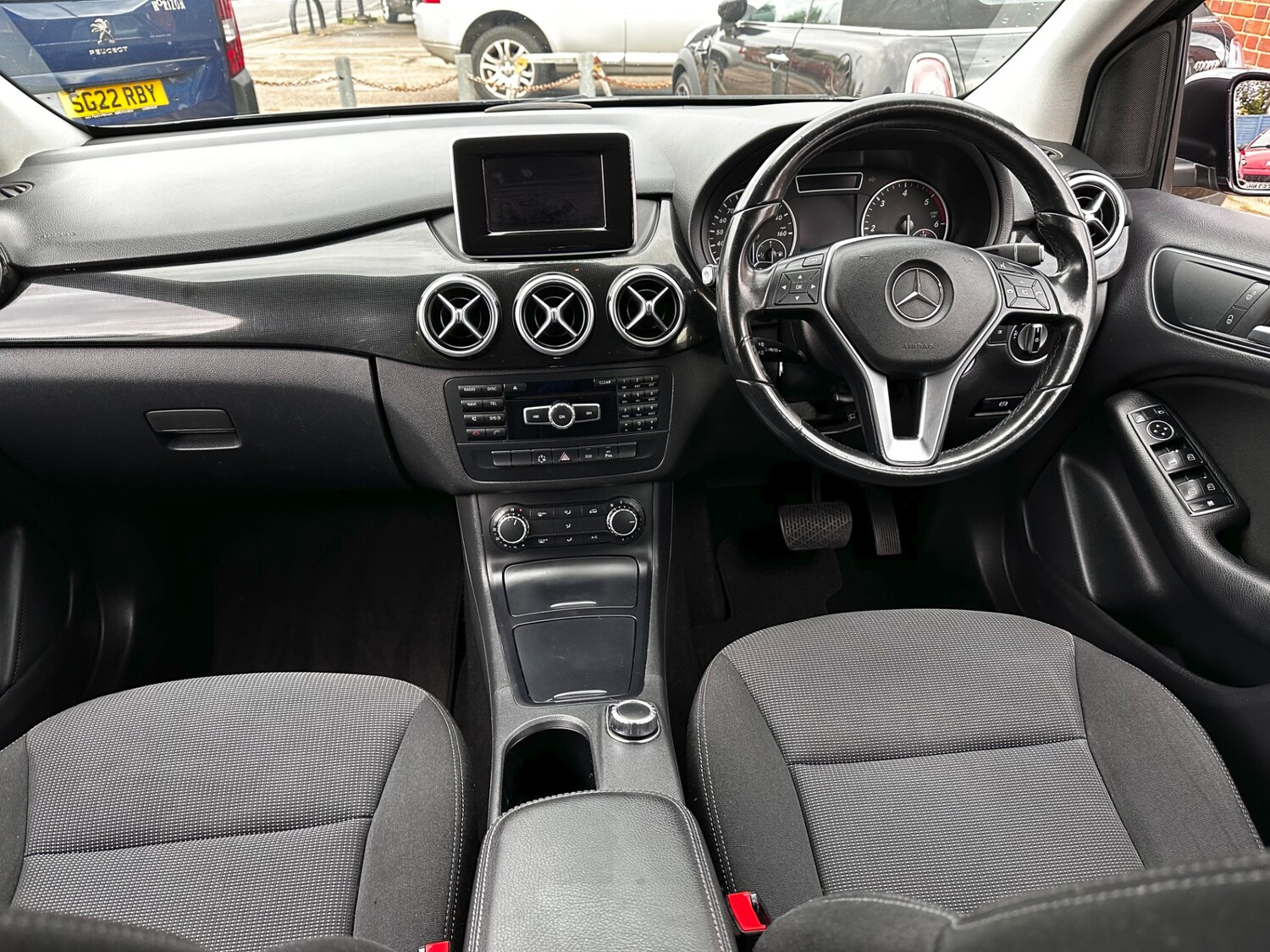 Used Mercedes-Benz B Class 2014 for sale - 76598785: Photo 16