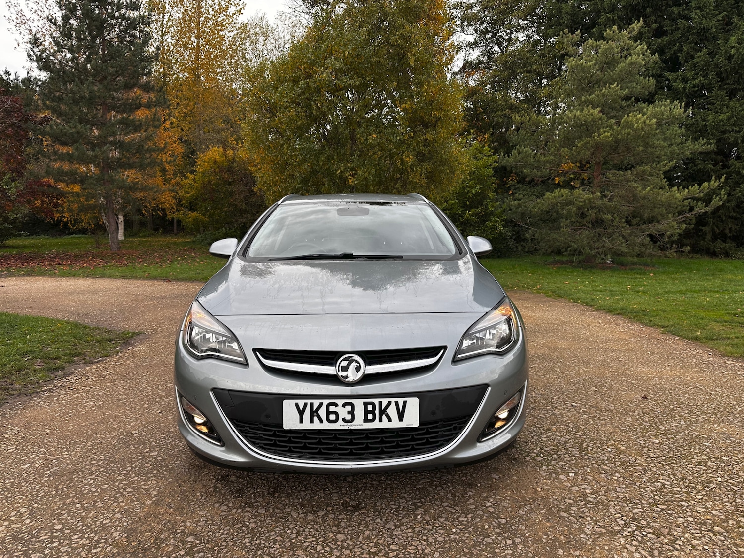 Used Vauxhall Astra 2013 for sale - 76598529: Photo 2