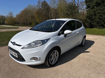 Used Ford Fiesta 2012 for sale - 76011491: Photo