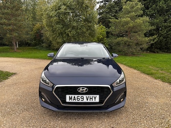 Used Hyundai i30 2019 for sale - 76220493: Photo 2
