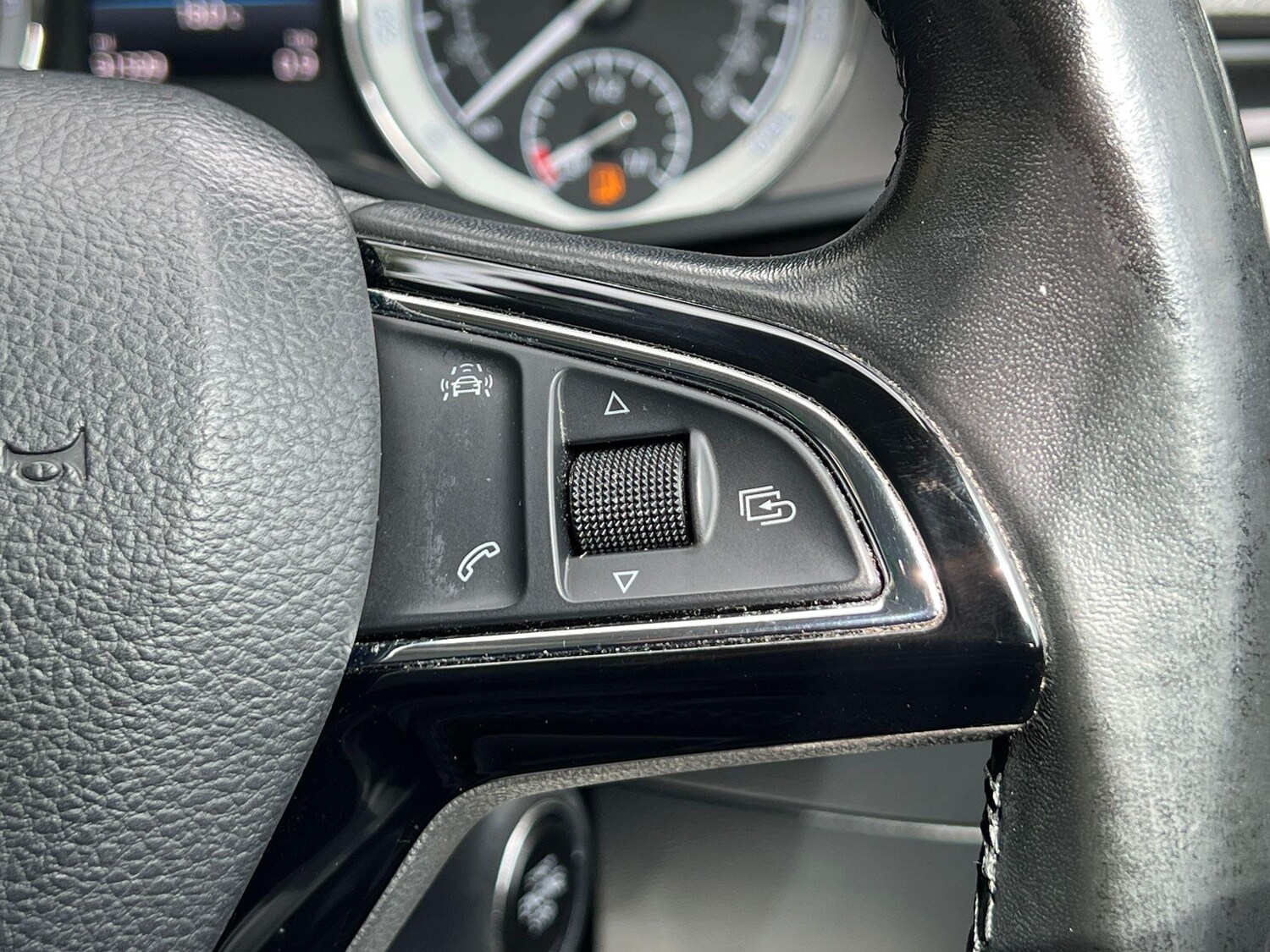 Vehicle 28