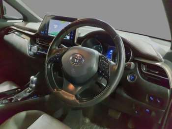 Used Toyota C-HR 2016 for sale - 75280111: Photo