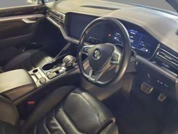 Used Volkswagen Touareg 2019 for sale - 74848438: Photo