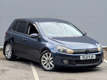 Volkswagen - Golf