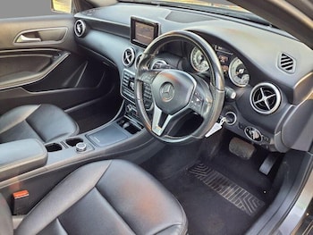 Used Mercedes-Benz A-Class 2015 for sale - 75915576: Photo