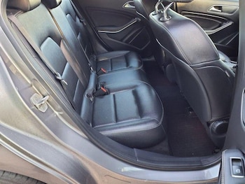Used Mercedes-Benz A-Class 2015 for sale - 75915576: Photo