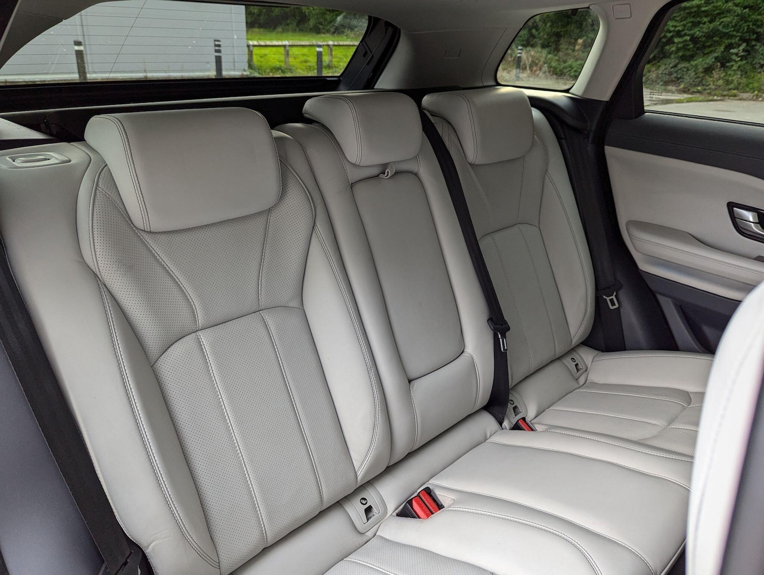Used Land Rover Range Rover Evoque 2016 for sale - 76151176: Photo 12