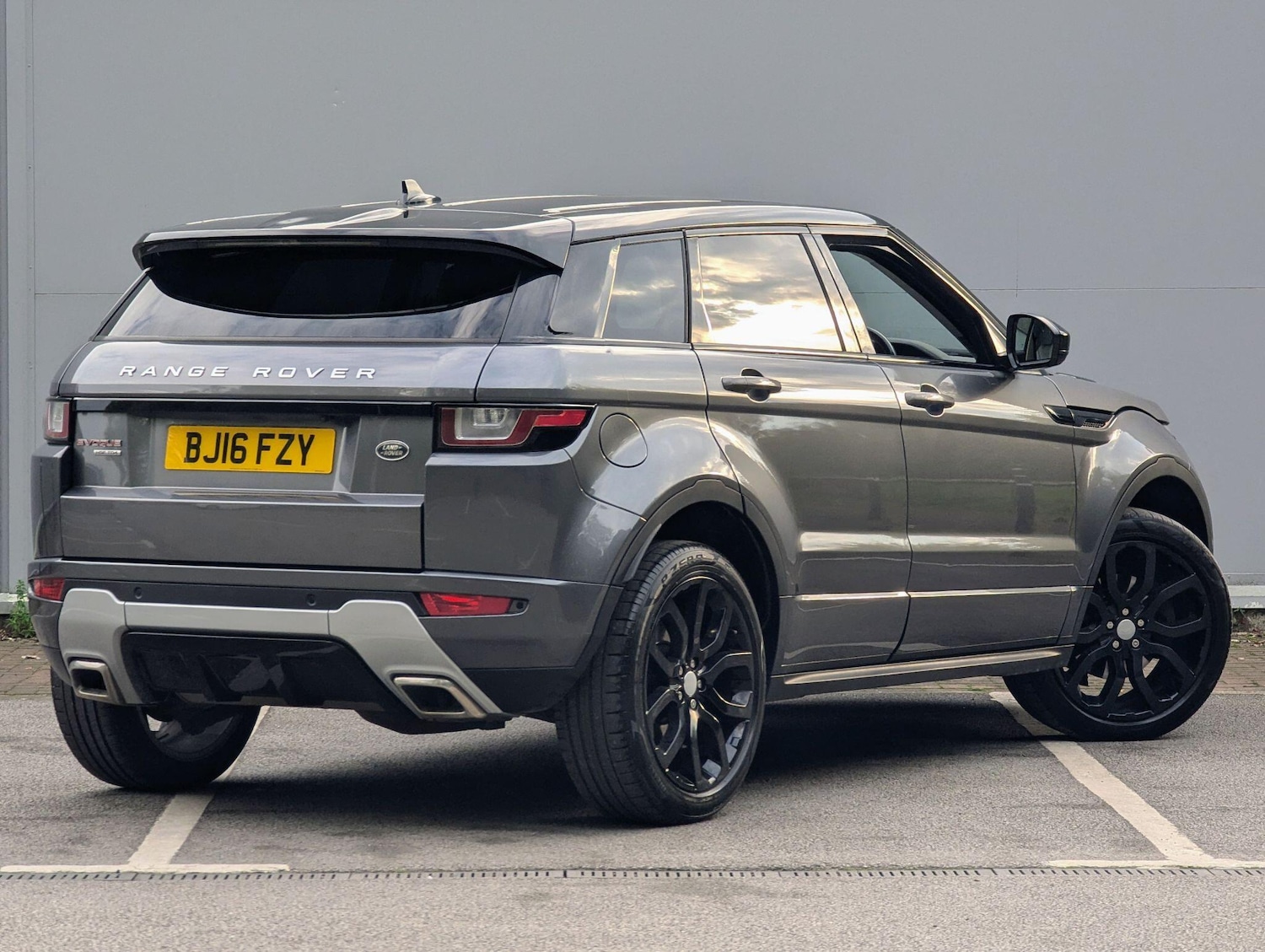 Used Land Rover Range Rover Evoque 2016 for sale - 76151176: Photo 3