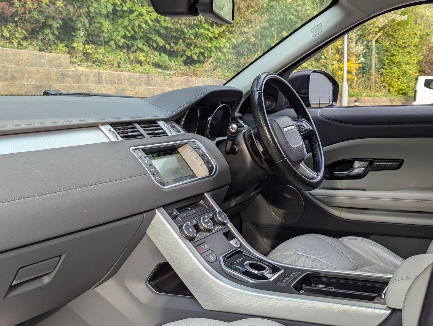 Used Land Rover Range Rover Evoque 2016 for sale - 76151176: Photo 9
