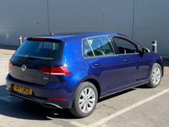 Used Volkswagen Golf 2017 for sale - 74564368: Photo