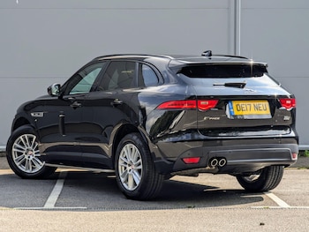 Used Jaguar F-Pace 2017 for sale - 75519575: Photo