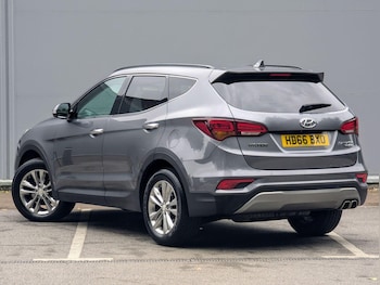 Used Hyundai Santa Fe 2016 for sale - 75635101: Photo