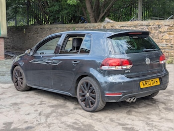 Used Volkswagen Golf 2010 for sale - 75237371: Photo