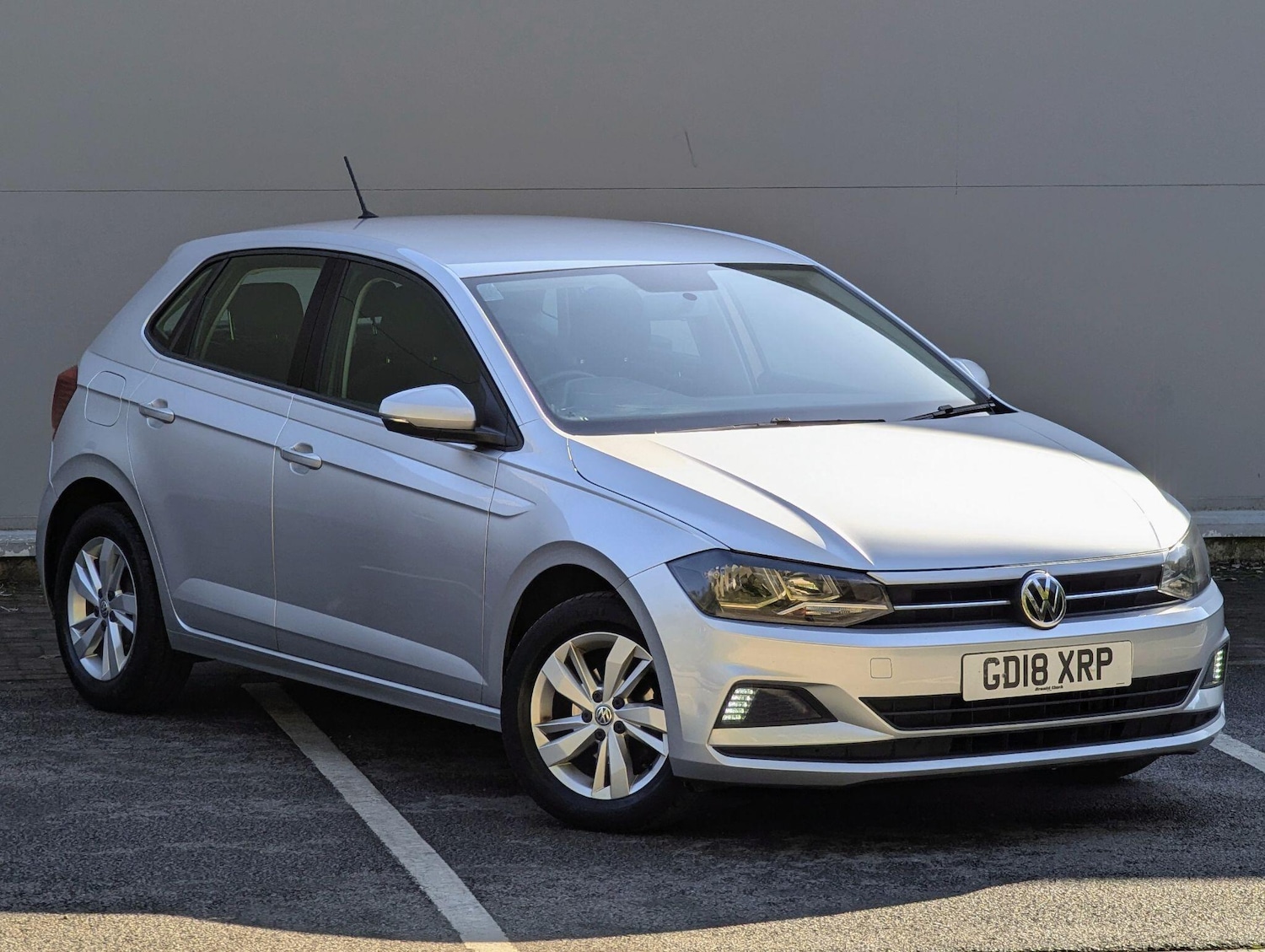 Used Volkswagen Polo 2018 for sale - 76013025: Photo 1